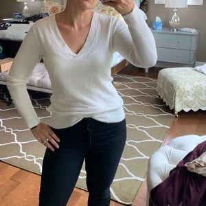 Buttery soft New York and Company V Neck sweater